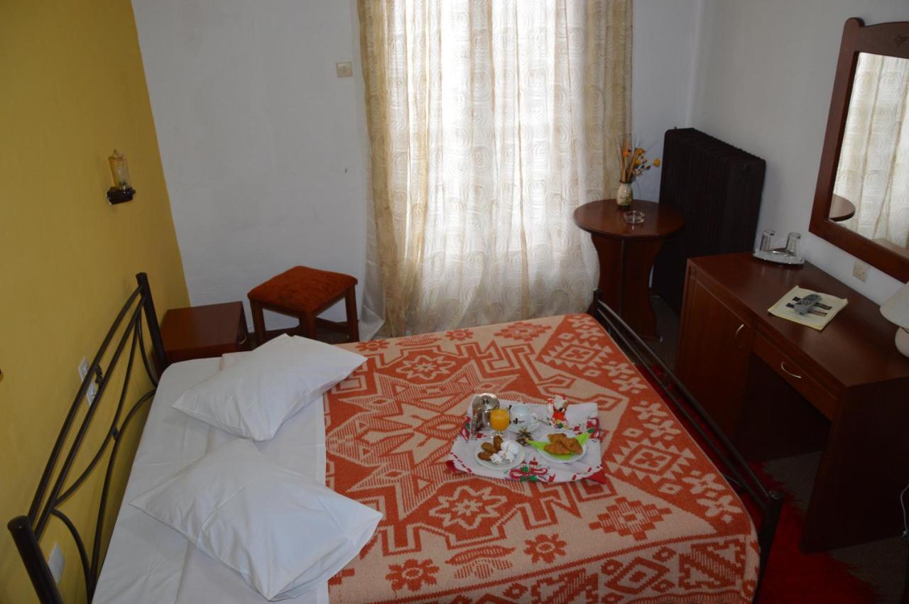 Hotel Hani Zisi Ханья Екстер'єр фото